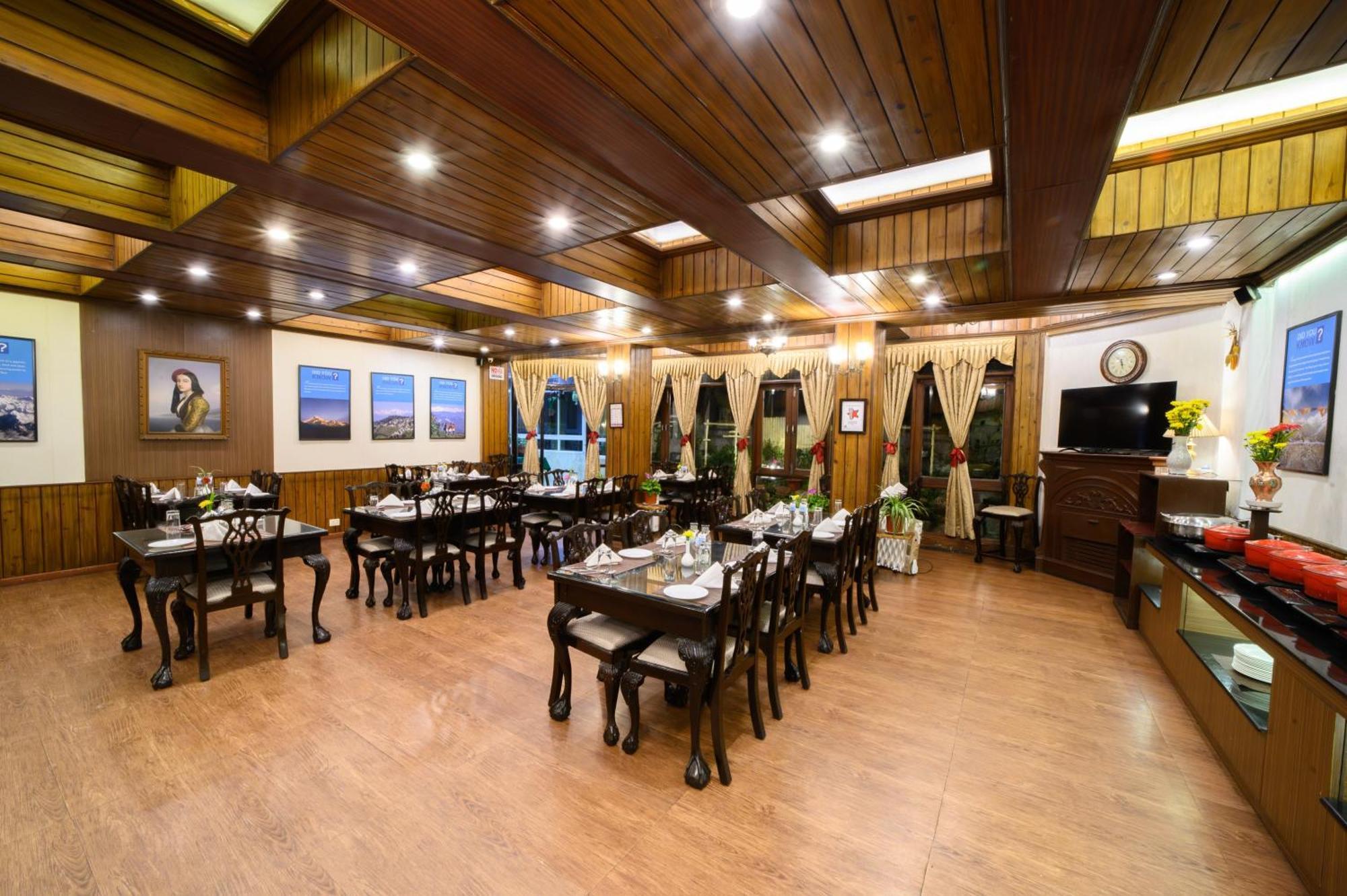 Sinclairs Darjeeling Hotel Дарджилинг Екстериор снимка