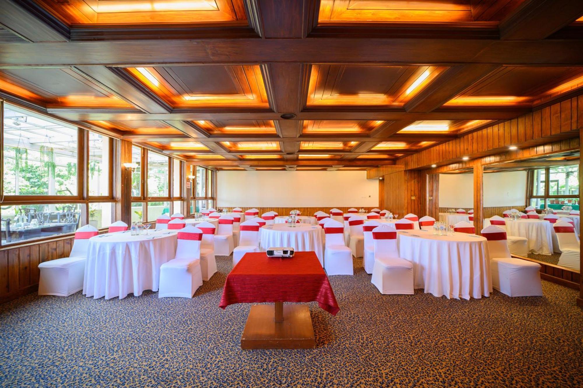 Sinclairs Darjeeling Hotel Дарджилинг Екстериор снимка